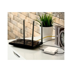 Back-UPS Connect - 36W - Compacto - 9Hora(s) Recharge - 12 V DC Entrada - 12 V DC Salida APC - 2