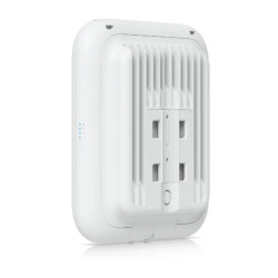 UniFi U7 Outdoor: Router WiFi 7 Potente y Resistente para Exterior con PoE+, Alta Velocidad y Cobertura Superior Ubiquiti - 2