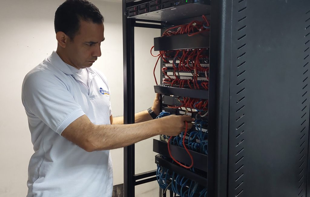 Servicio tecnico para redes de empresas en colombia